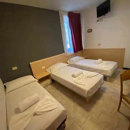Hotel Mazzini 3*